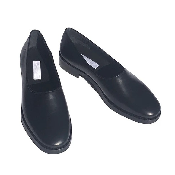 Suzanne Rae Glove Shoe